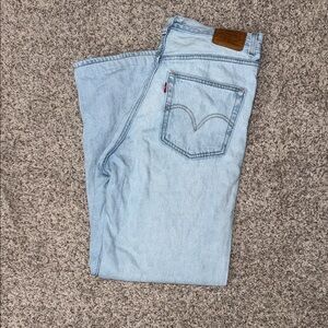 Levi's women’s  Straight Jeans in Light Blue